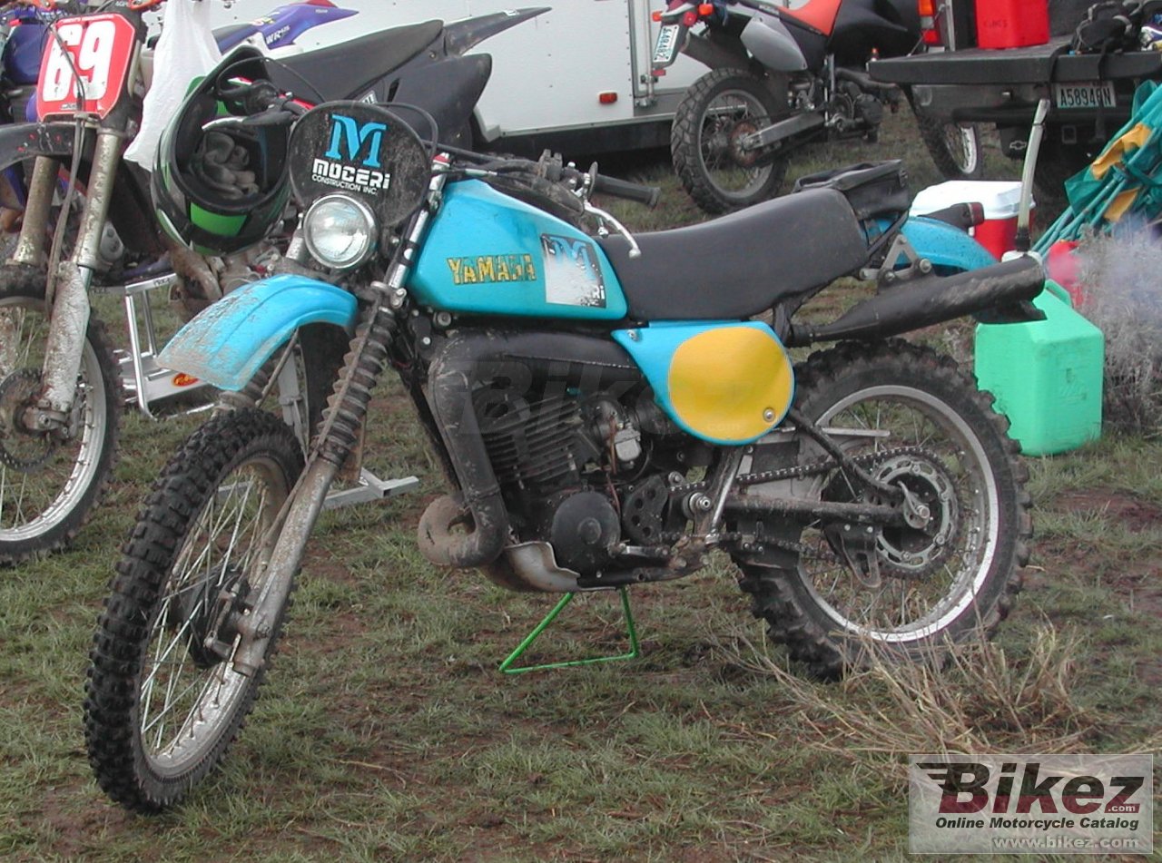 Big  it picture and wallpaper from Bikez.com